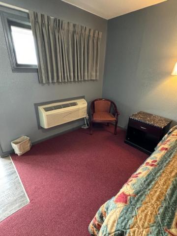 Pratt Budget Inn Extérieur photo